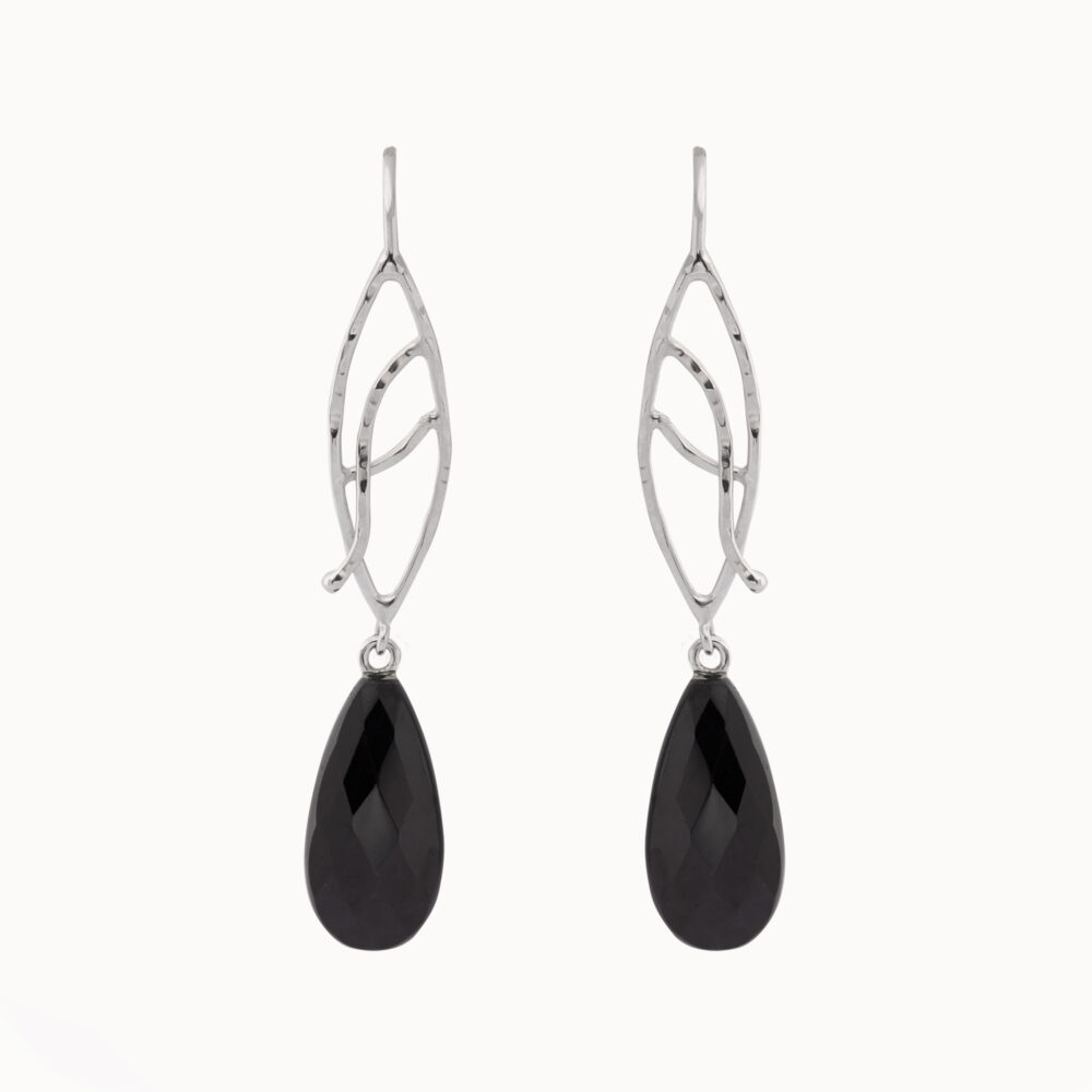 Onyx earrings crafted from 18-karat white or yellow gold with two drop-shaped onyx gemstones.